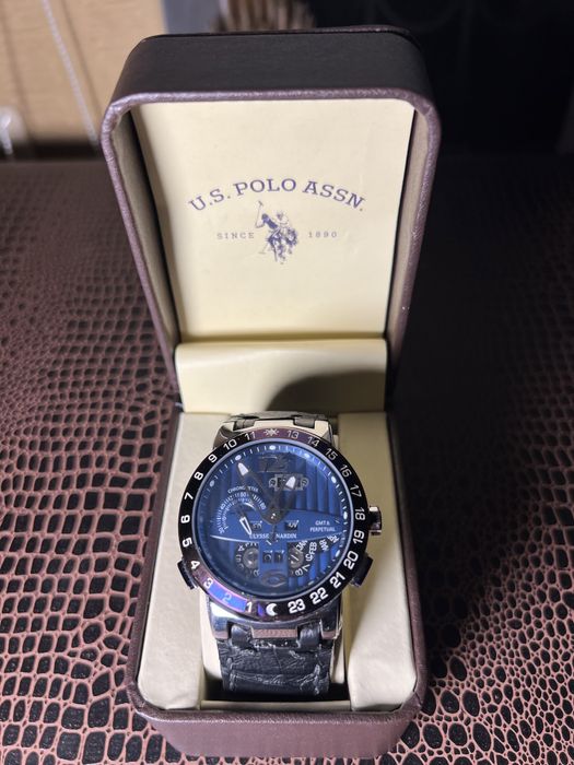 Годинник Ulysse Nardin