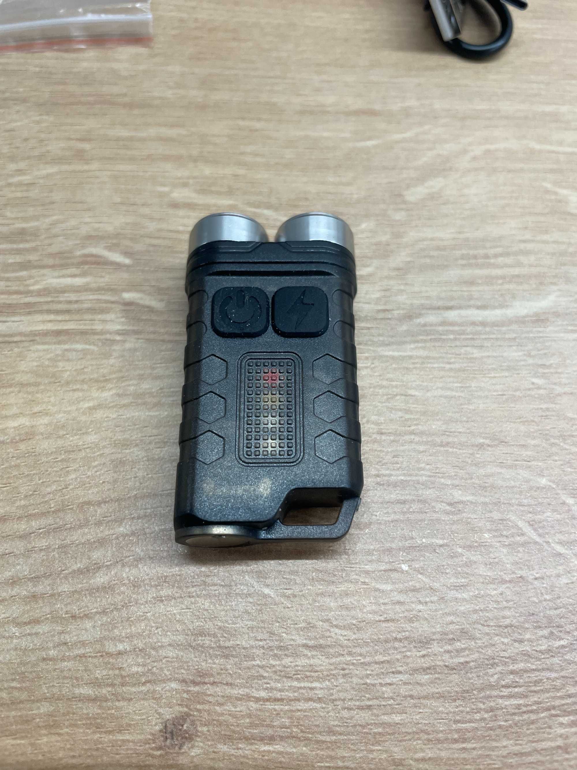 Ліхтар BORUiT V3 Наключник