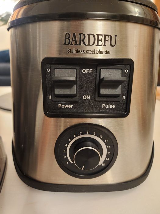 Multiprocessador de Alimentos com moedor de grãos 9500w. ÓTIMO ESTADO!