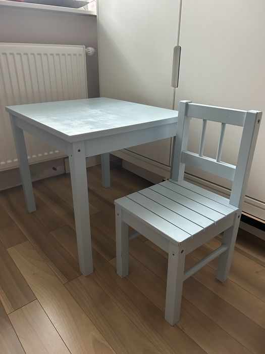 Drewniany stolik dziecięcy Ikea+ krzesełko