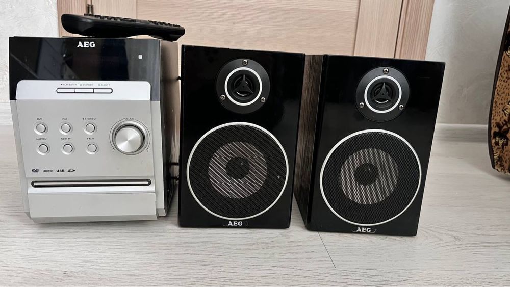 Музичний центр AEG