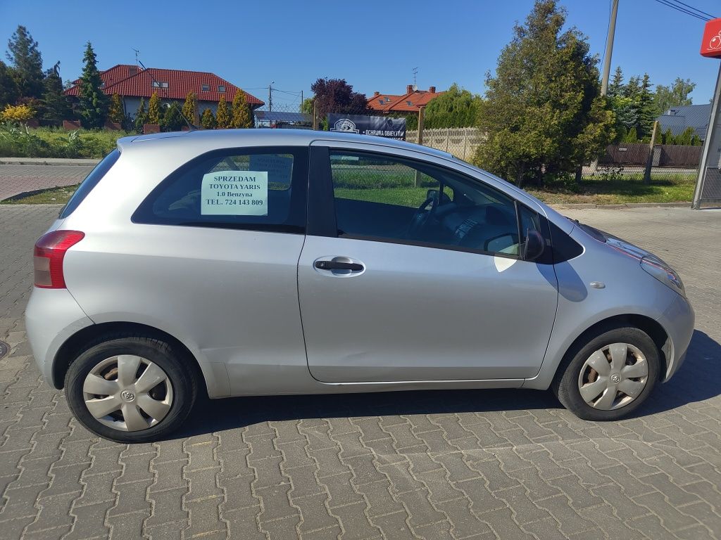 Toyota Yaris II 2007 r. 1.0 benzyna