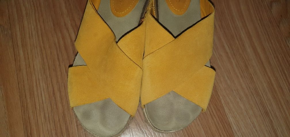 Сабо шльопанці Mango