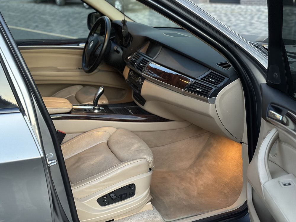 Продам BMW x5 в ідеальному стані!