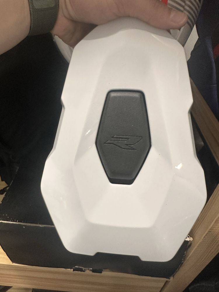 Tampa assento s1000R completa