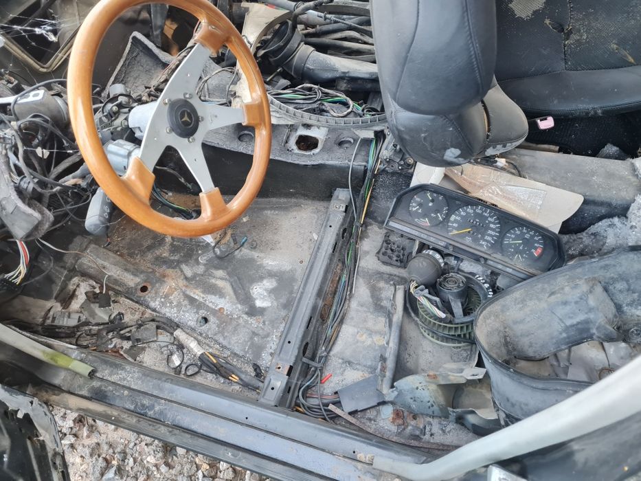 Двери мерседес 190 w201