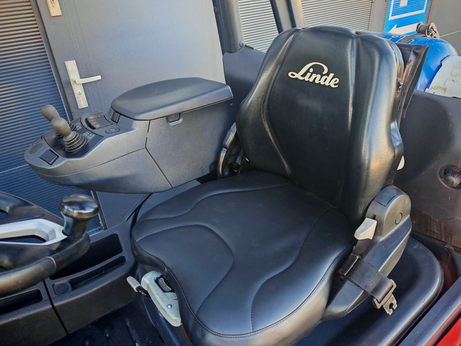 Wózek widłowy LINDE H20T-01, 2000 kg, LPG, Triplex, Widły teleskopowe