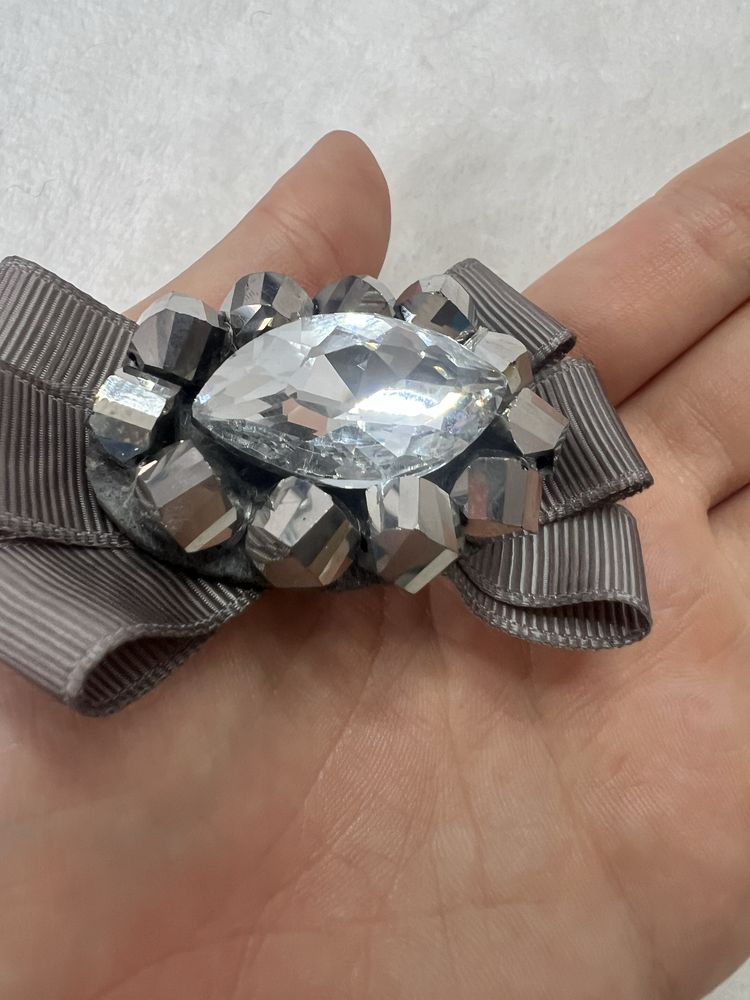 Spinka do chusty elegancka kokardka aesthetic coquette elegant