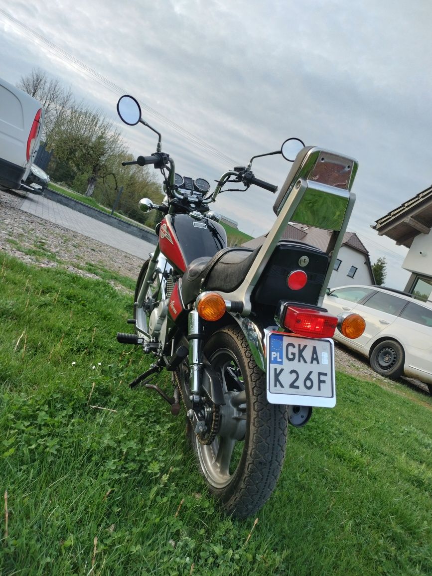 Motocykl daelim vc 125