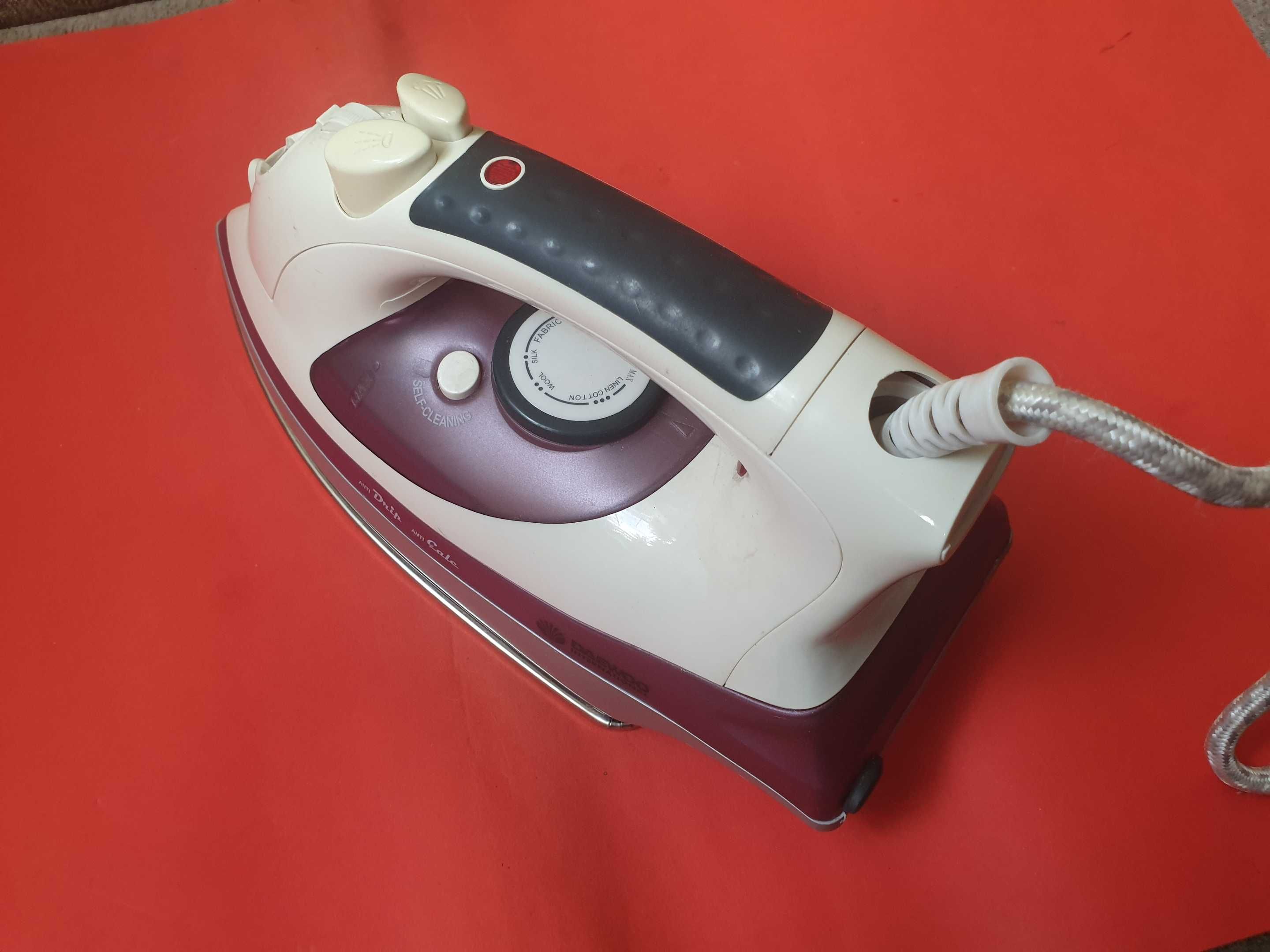 Żelazko Daewoo 2000W