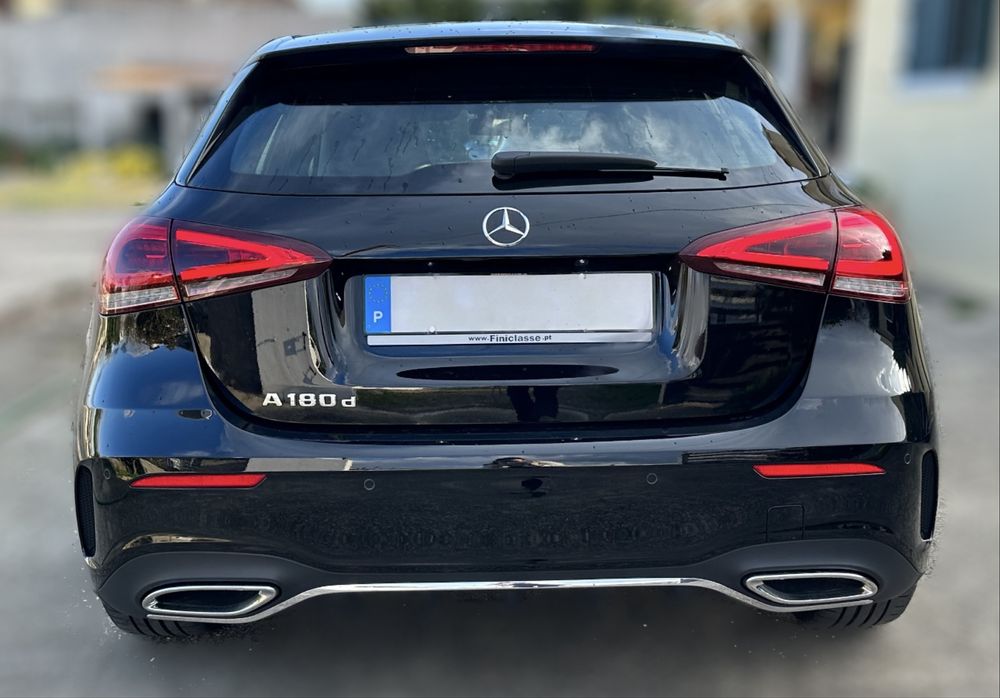 Mercedes-Benz A180d APENAS 9380km semi-novo