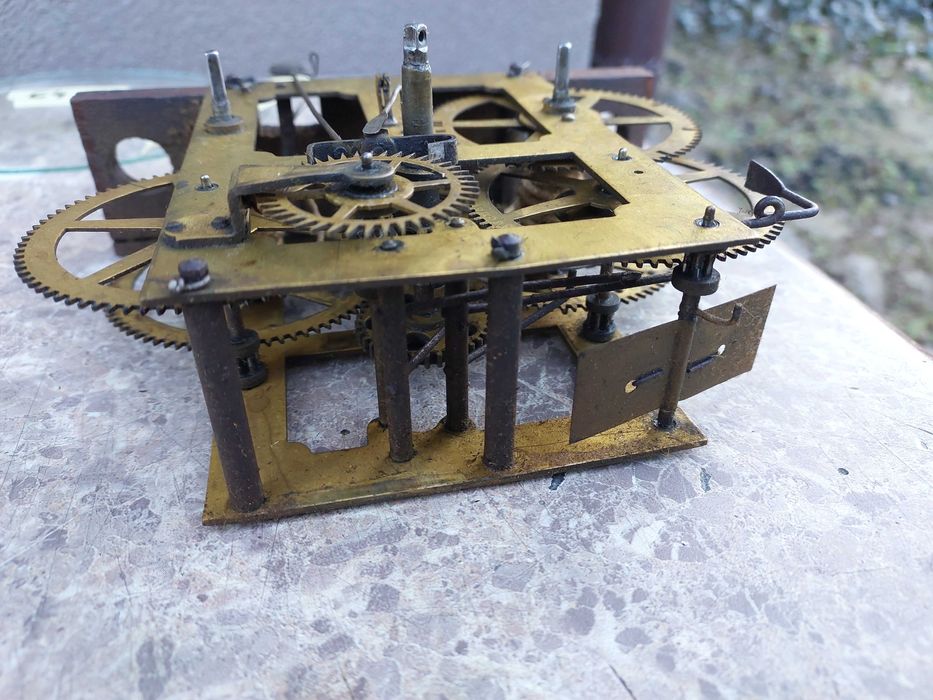 M030 Mechanizm starego zegara ściennego amerykański waterbury