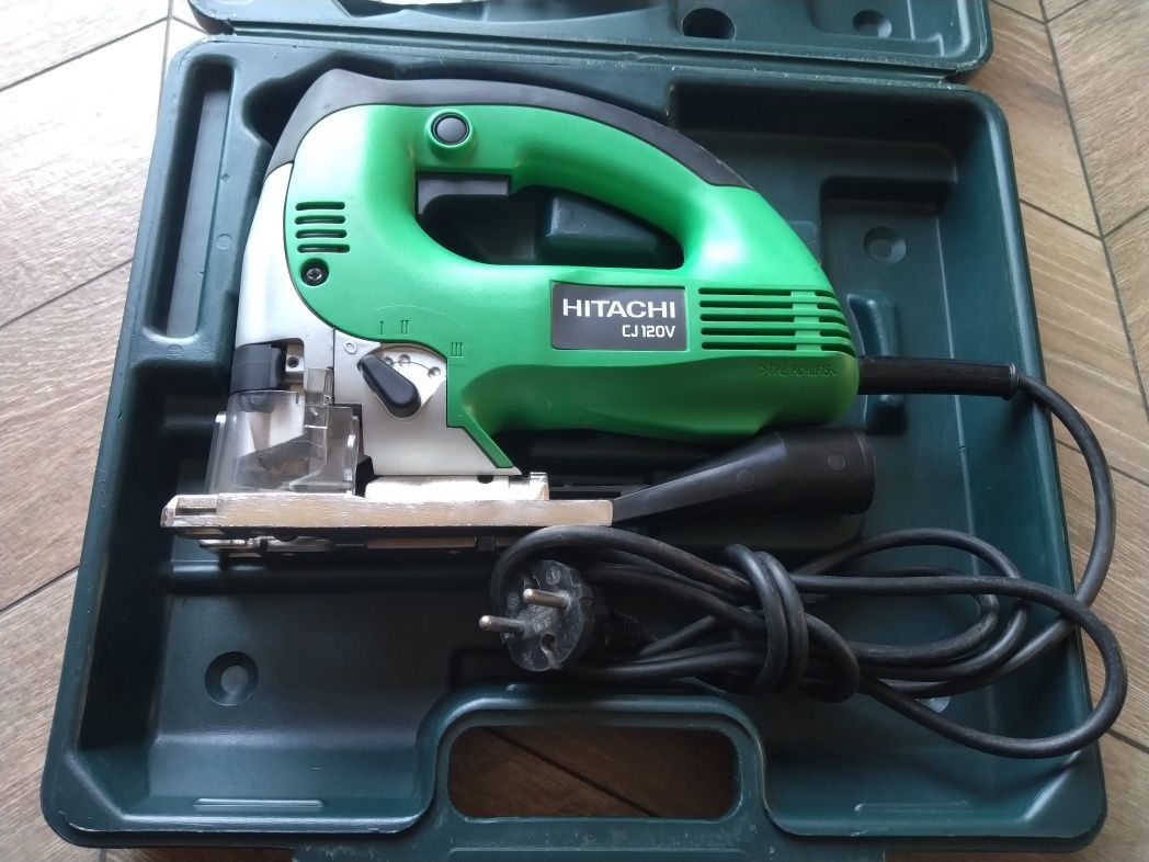 Wyrzynarka HITACHI CJ 120V,