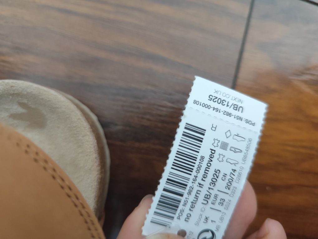 Nowe skórzane sandały next r.32/33