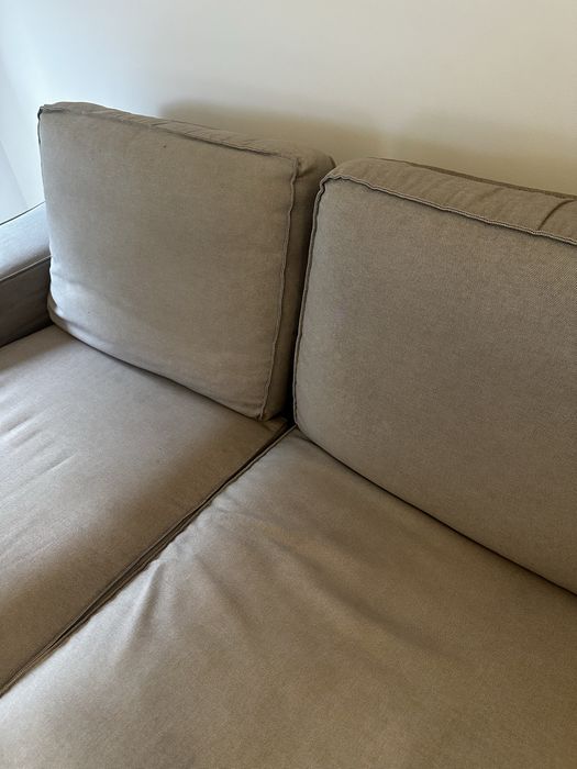 Sofa de dois lugares