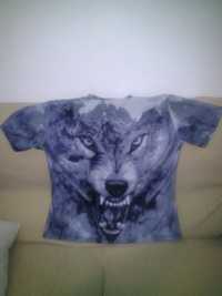 Vendo T-shirt com imagem de lobo