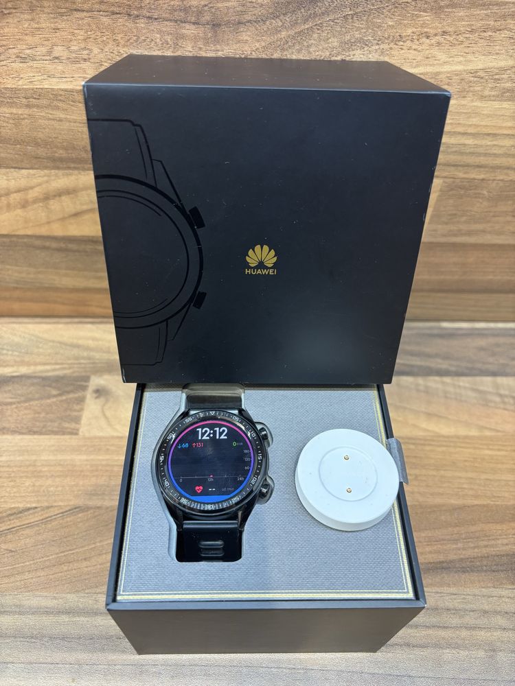 Smartwatch Huawei Watch GT model FTN-B19