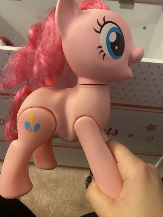 Figurka interaktywna My Little Pony Roześmiana Pinkie Pie