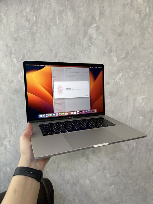 MacBook Pro A1707 i7 16/ssd 256 2017 рік