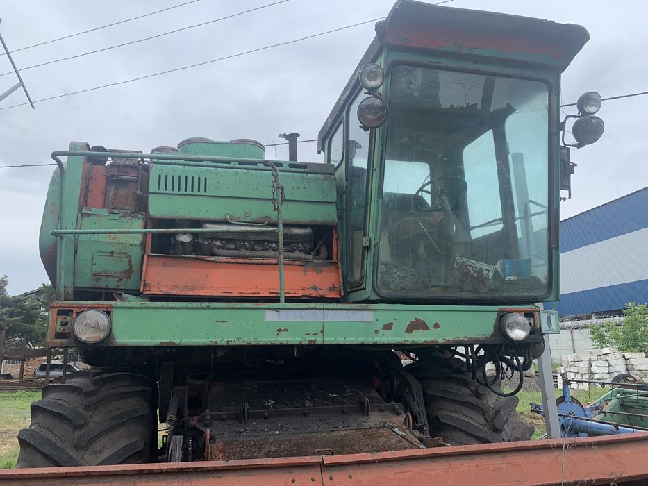 Комбайн ДОН-1500