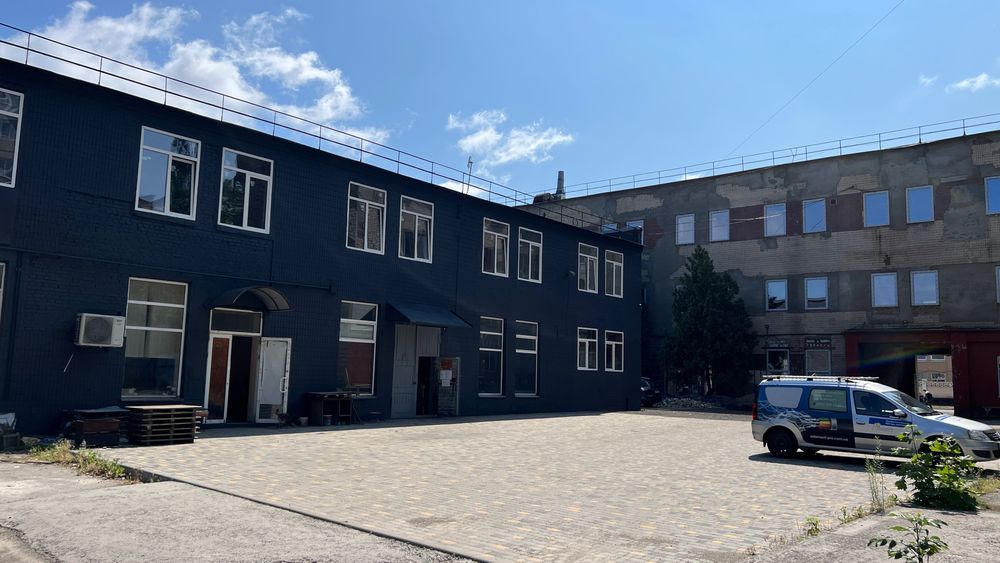 Подол/Куреневка. 420$/м2. Здание 3931м2. Высокий потолок