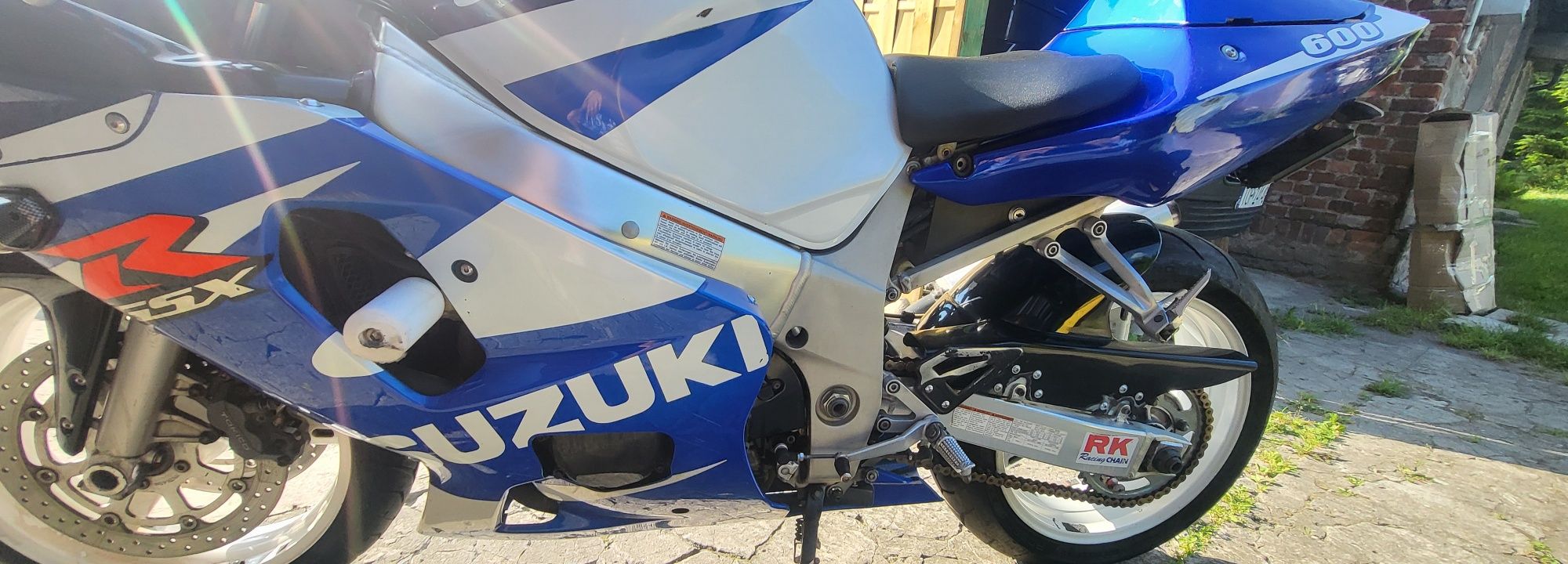 Suzuki GSXR 600 K1 2001r