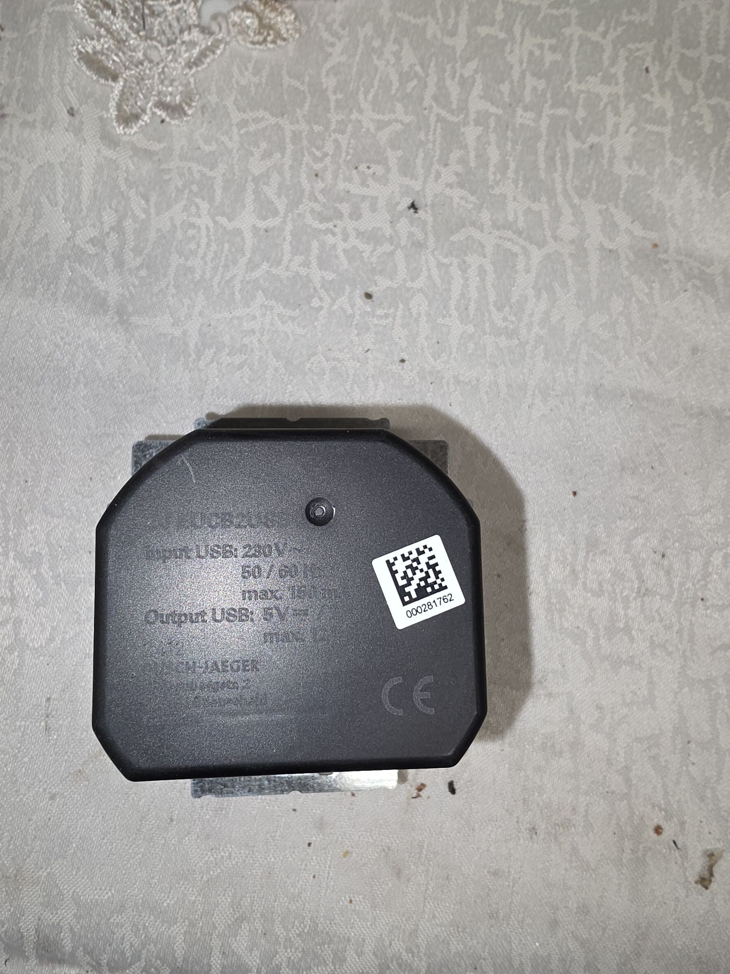 Gniazdo BUSCH-JAEGER z podwójnym portem usb