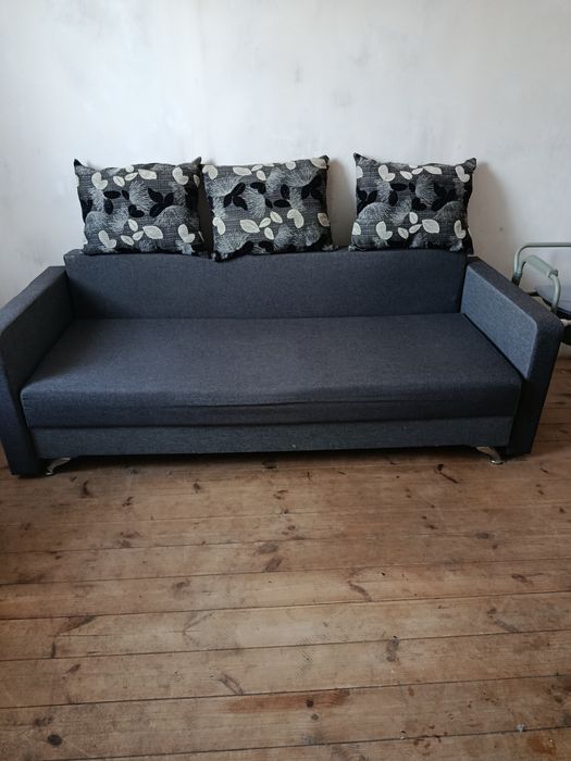 Продам б у.диван в хорошем состояние не дорого