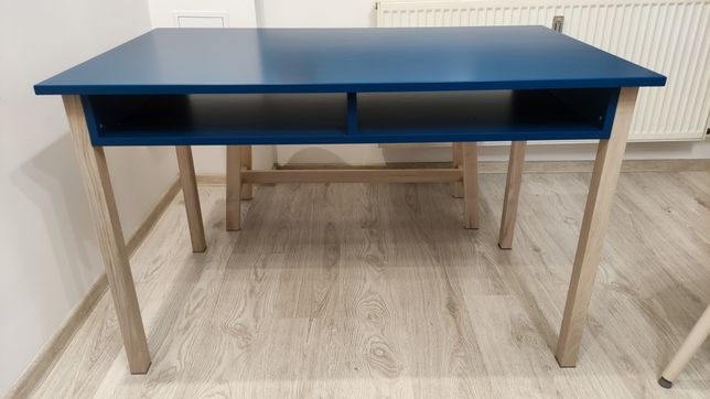 Stół biurko laminowany z półką