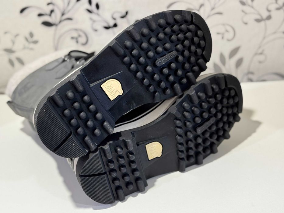 Жіночі  cнігові черевики Sorel Caribou NL1005, 37р