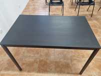 Mesa retangular preta