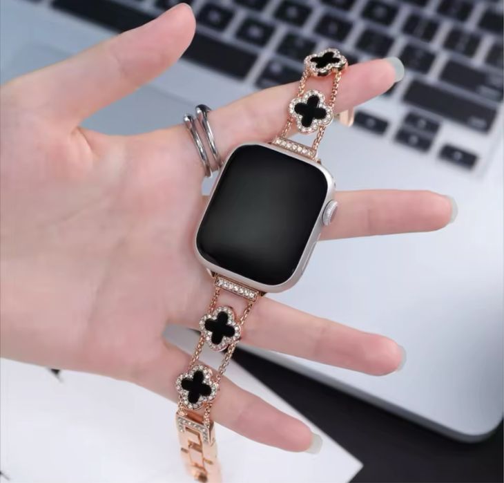 Ремешок на Apple watch клевер