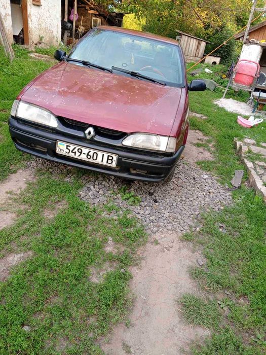 Продам Рено і донора до неї за дві 1000$