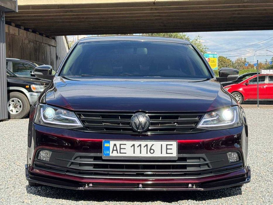 Продам Джетту 2015 год