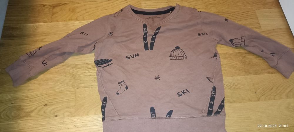 Zimowa bluza Reserved rozmiar 104