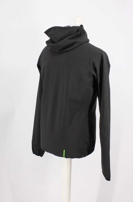 Casaco Impermeável Corrida e Trail Inov-8 Stormshell