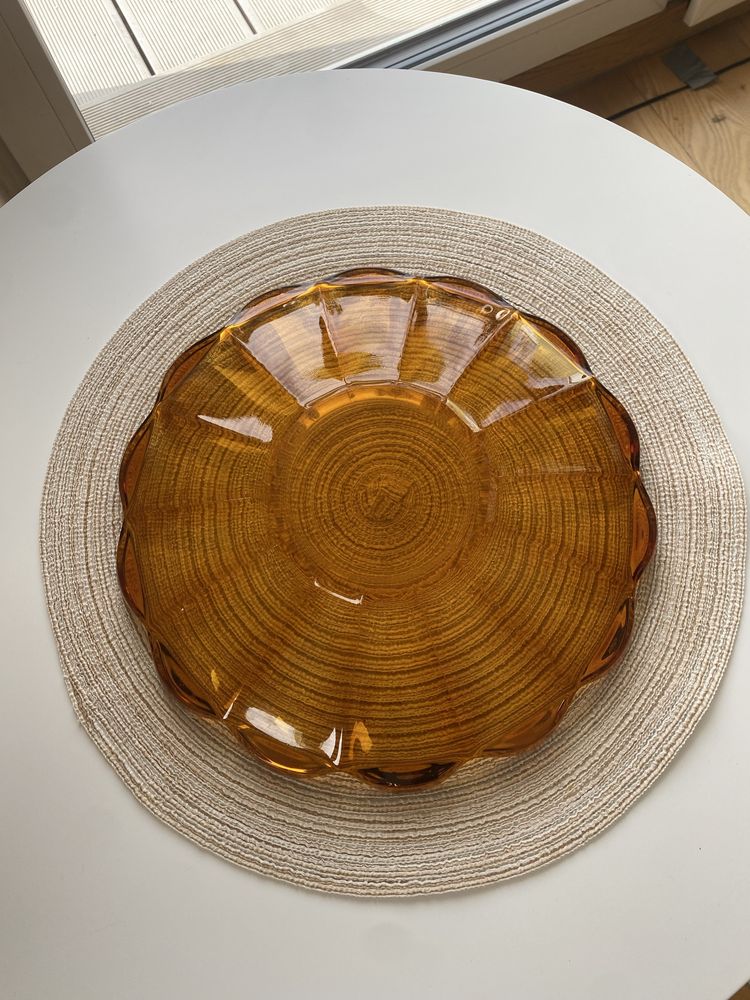 Patera w stylu art -deco szklo miodowe/bursztynowe