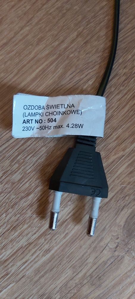 Światełka ozdobne świecące na czerwono
