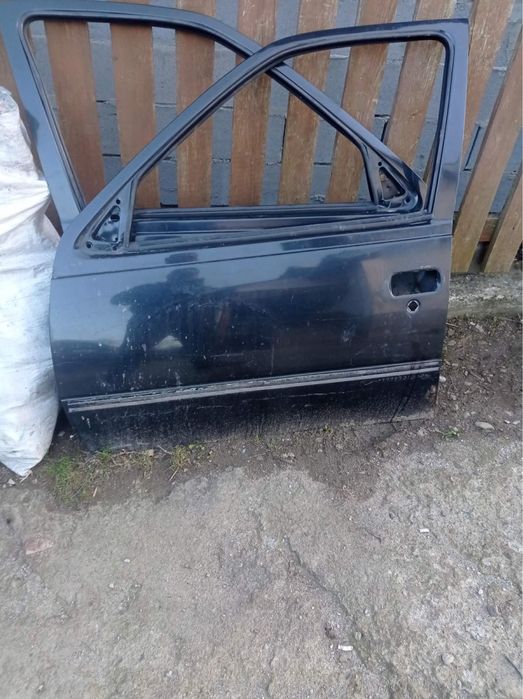 Двері  до Део Нексія