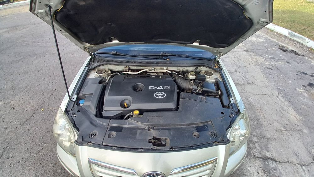 Продам тойоту авенсис