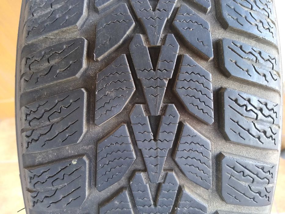 OPONY ZIMOWE 185/60R15 Dunlop Winter Response komplet