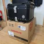 Kufer centralny aluminiowy COOCASE 55L - Czarny + wewnętrzna torba
