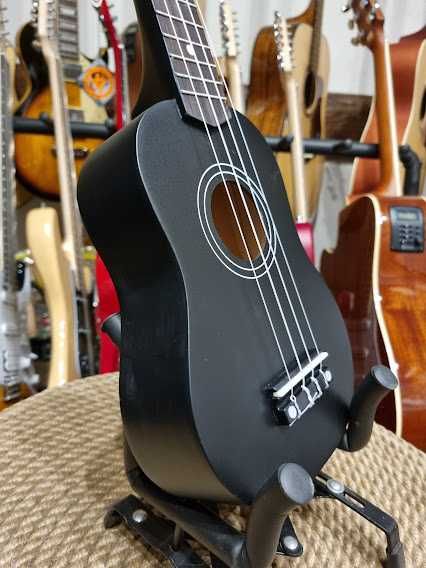 Ever Play  UC21SM+ BKM Rainbow drewniane ukulele sopranowe UC-21-SM
