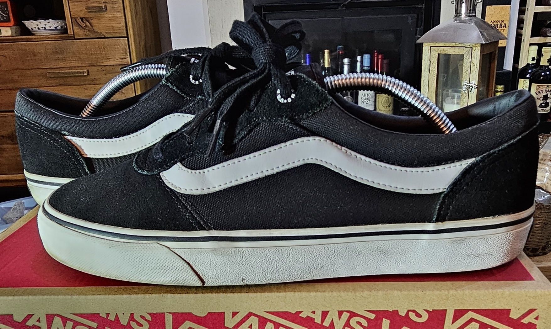 Ténis usados em ótimo estado, VANS BLACK SERIES, 42,5 europeu