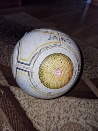 Футбольний м'яч JAKO