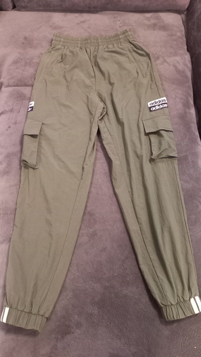 Spodnie rozm 34 adidas khaki