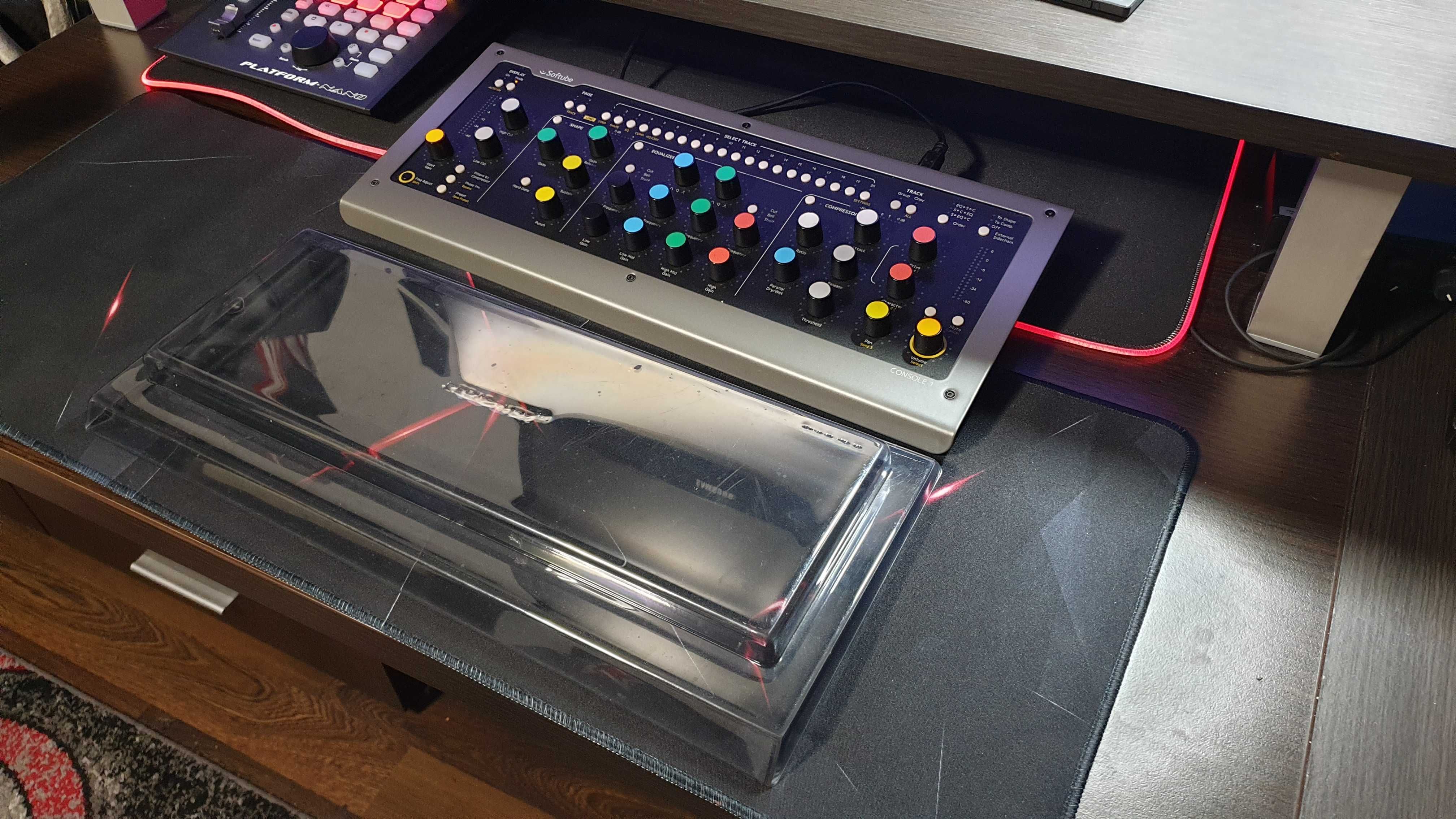 Softube Console 1 MK II + Decksaver