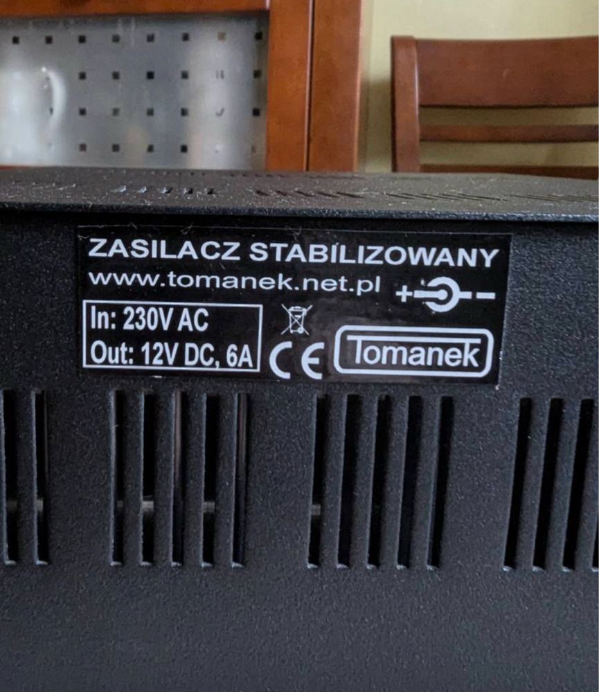 Tomanek ULPS Custom - zasilacz liniowy