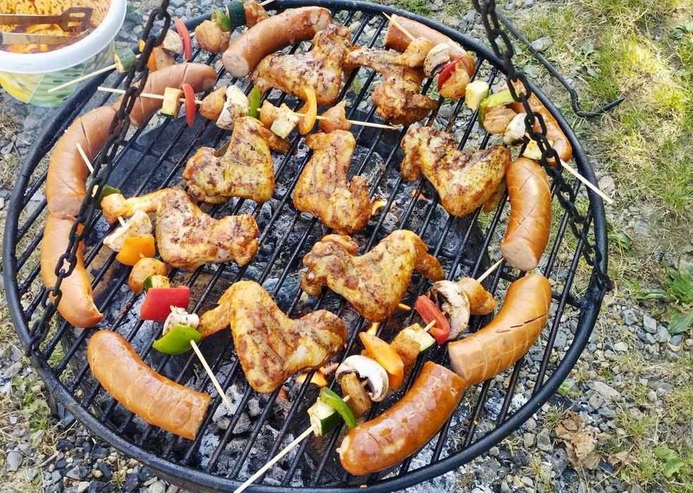 Grill polski trójnóg kuty żeliwny duży ruszt nierdzewny ognisko zima