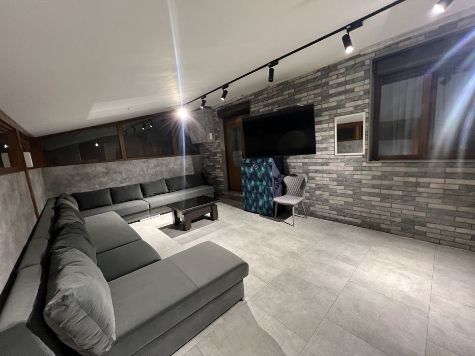 Продаж 4 кімнатноі квартири